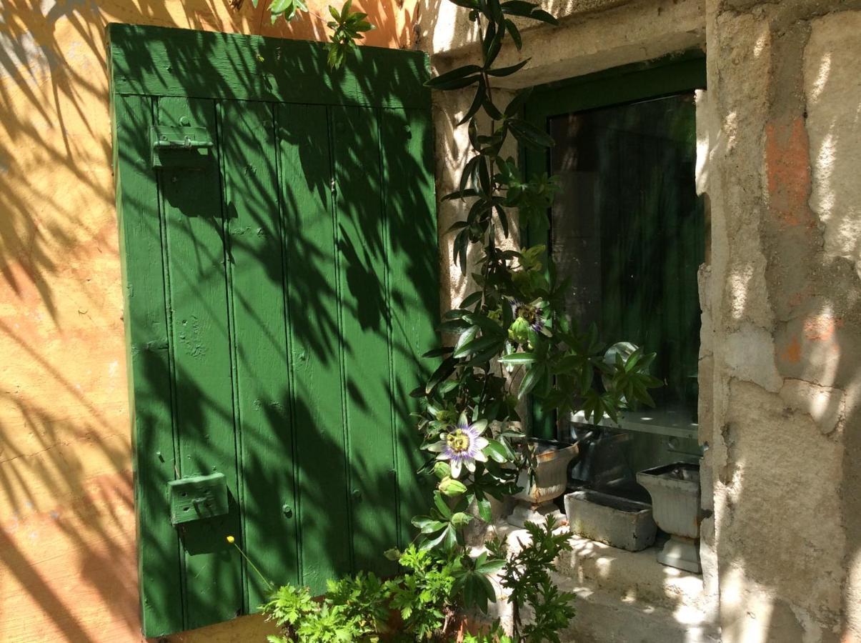 Bed and Breakfast La Bergerie De Castellan Verquieres Экстерьер фото
