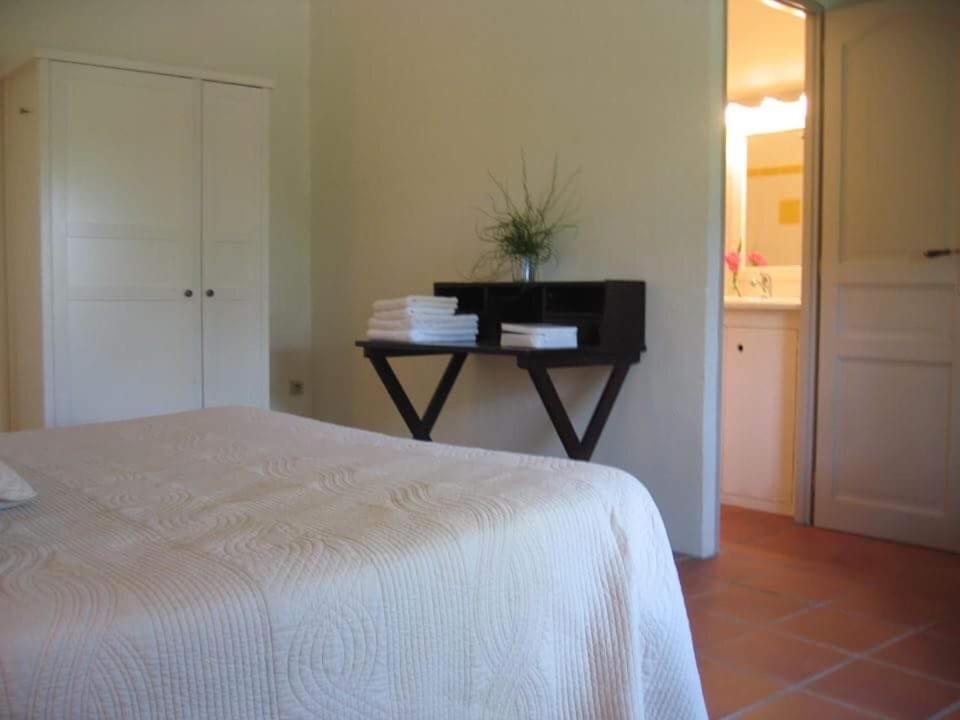 Bed and Breakfast La Bergerie De Castellan Verquieres Экстерьер фото