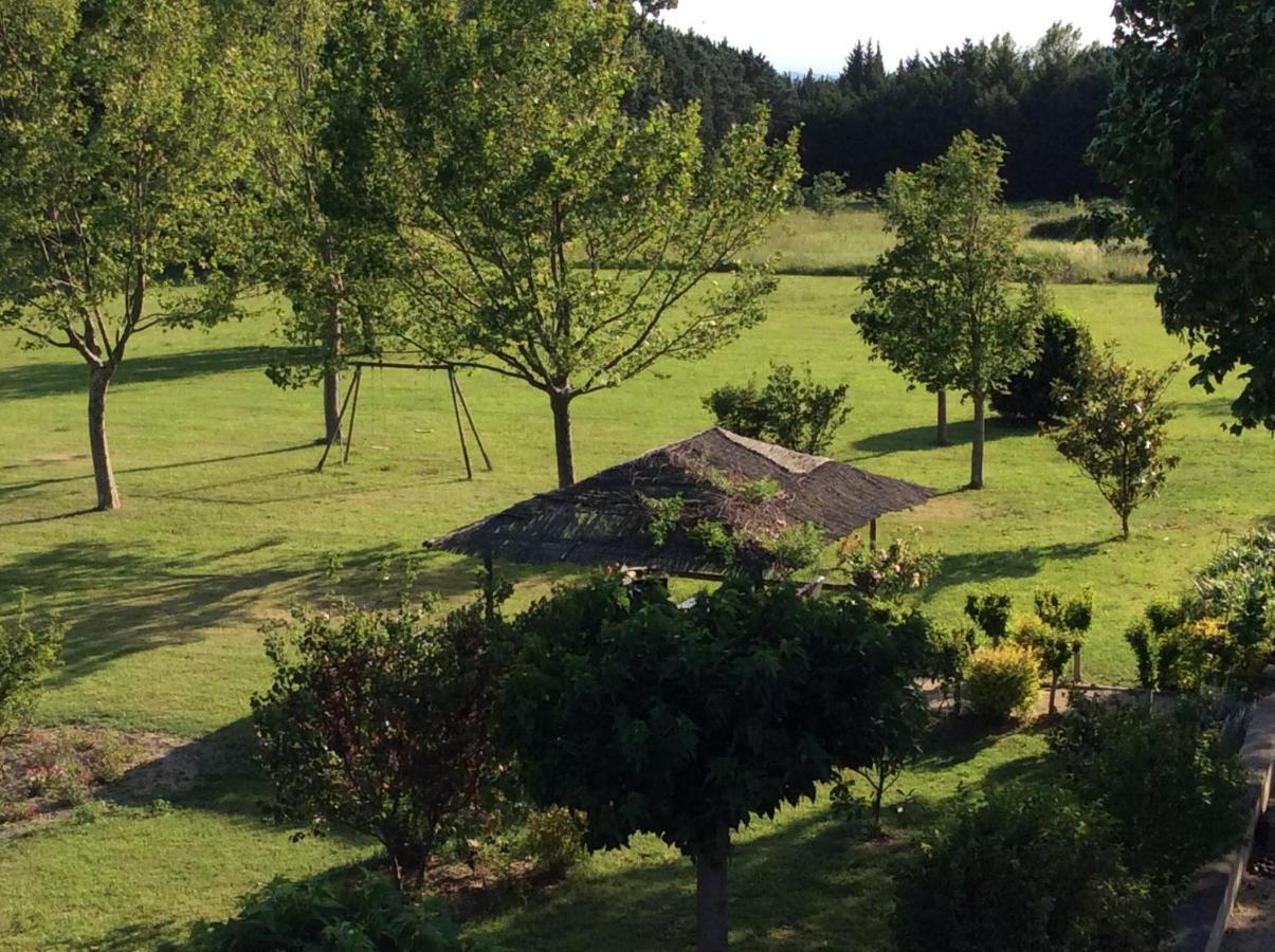 Bed and Breakfast La Bergerie De Castellan Verquieres Экстерьер фото